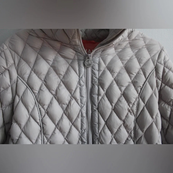 Michael Kors quilted lightweight jacket - Picture 3 of 9